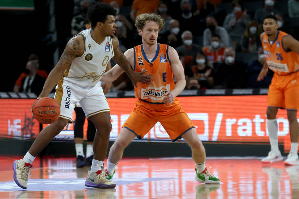 对每一位车 对每一位车