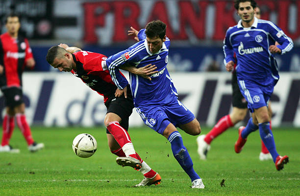 他在场上的 他在场上的