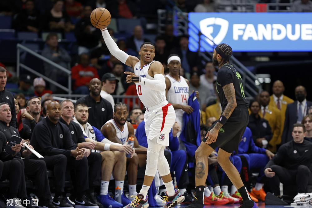 赛中力挽狂 赛中力挽狂