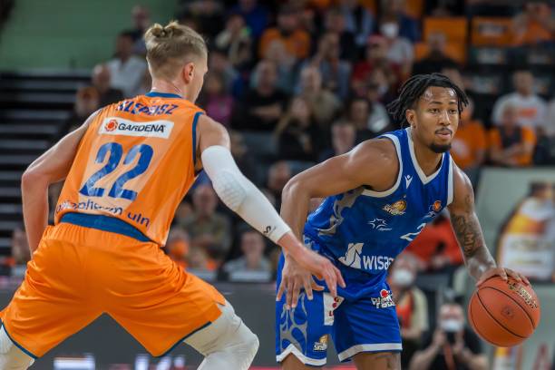 纠正了场上 纠正了场上